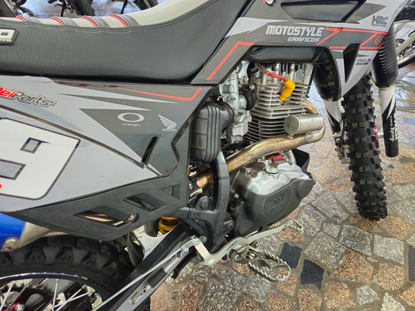 
								CRF 230 2008 full									