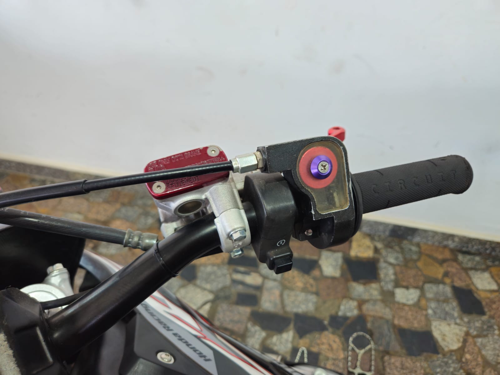 
								CRF 230 2008 full									