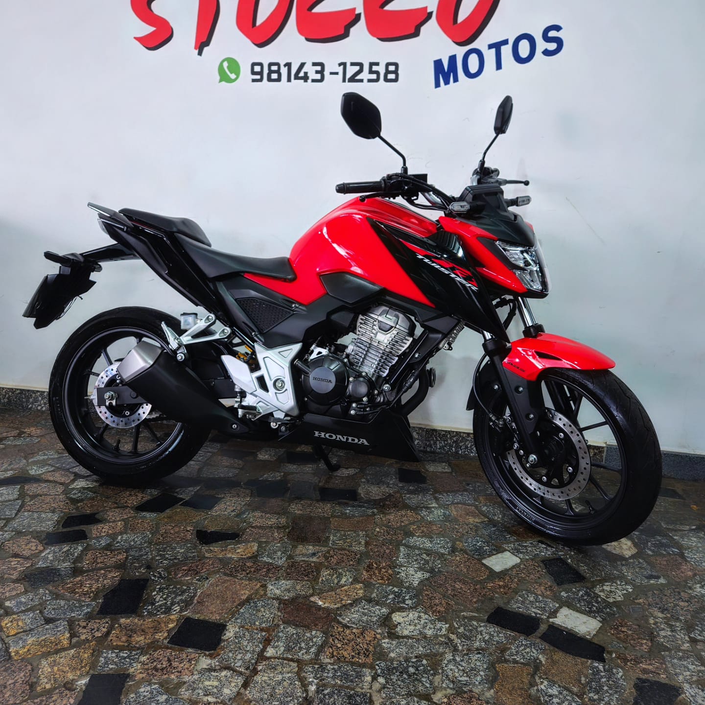 
								CB TWISTER 300 ABS 2023 full									