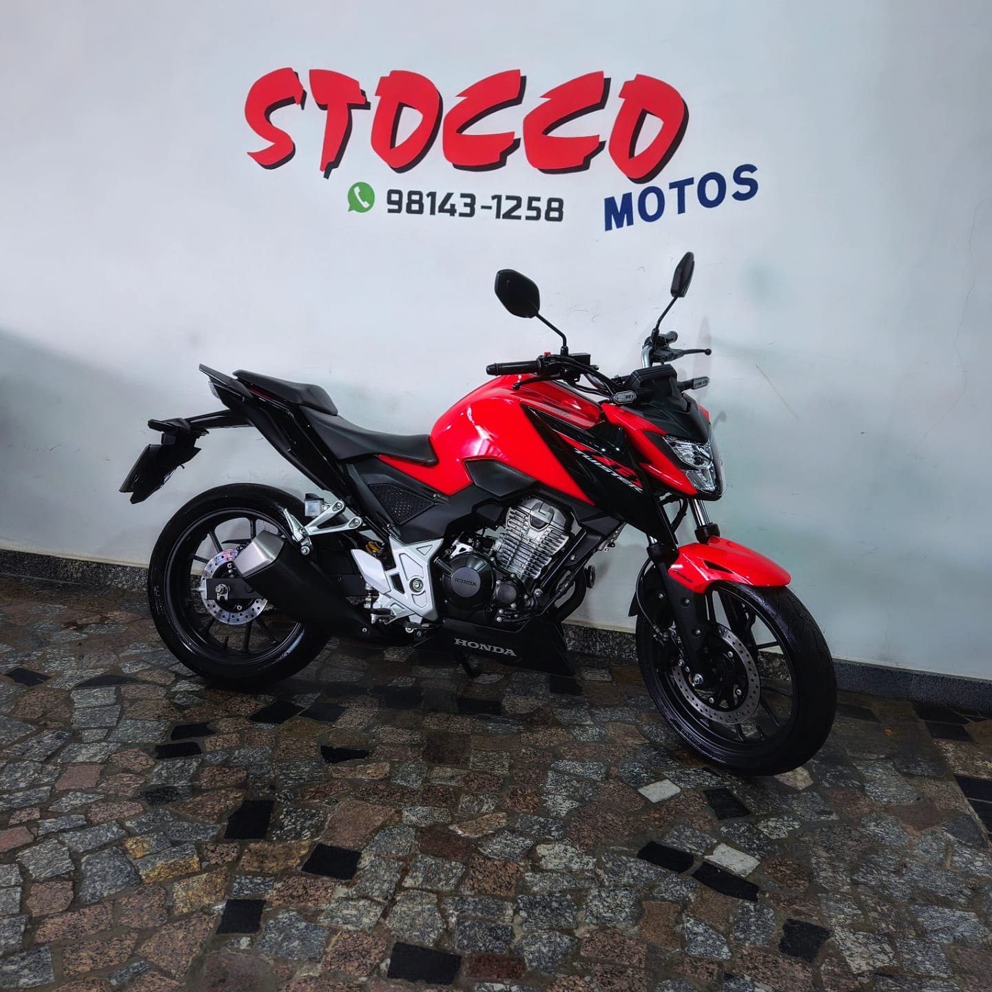 
								CB TWISTER 300 ABS 2023 full									