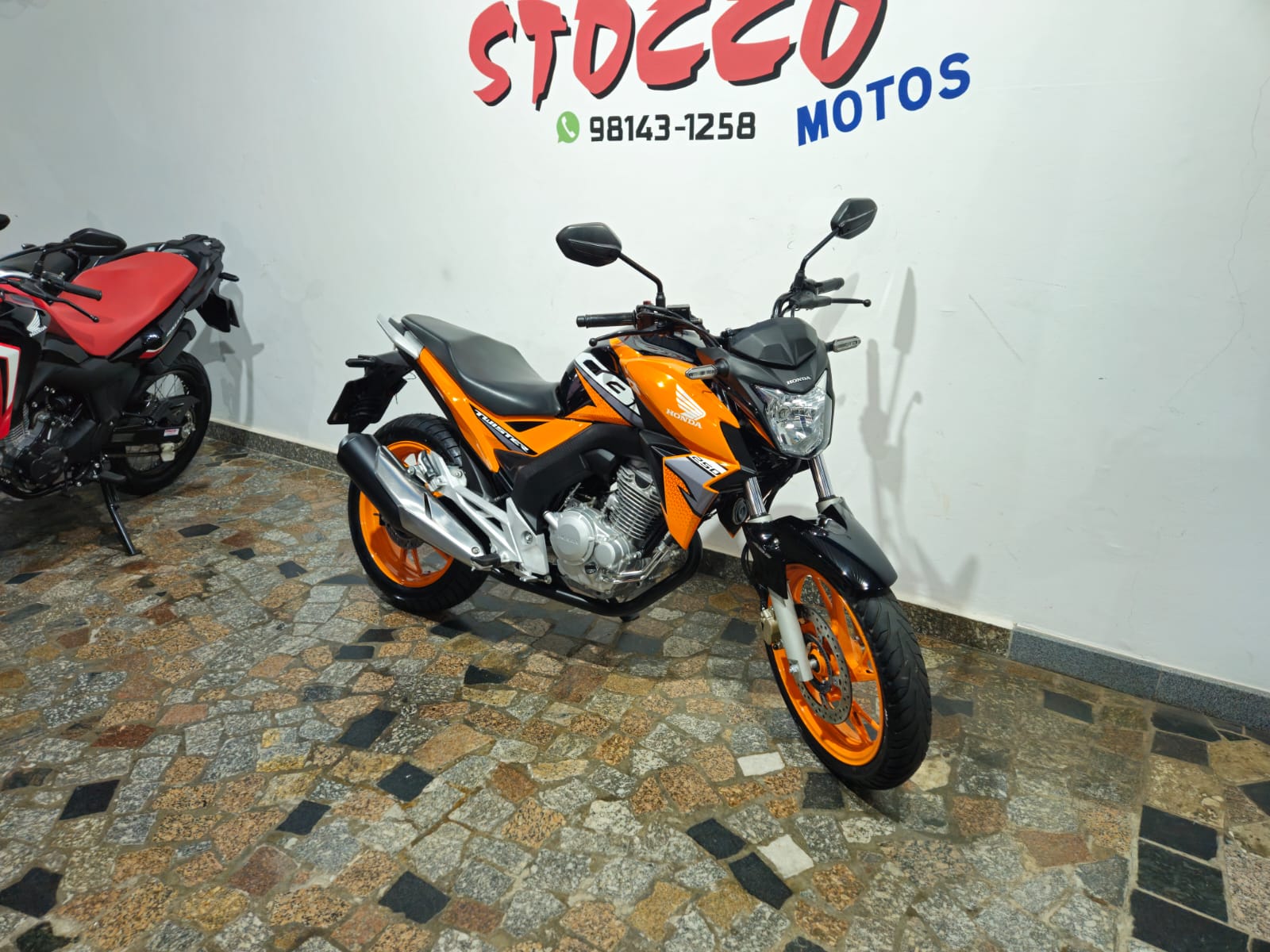 
								CB TWISTER ABS 2019 full									