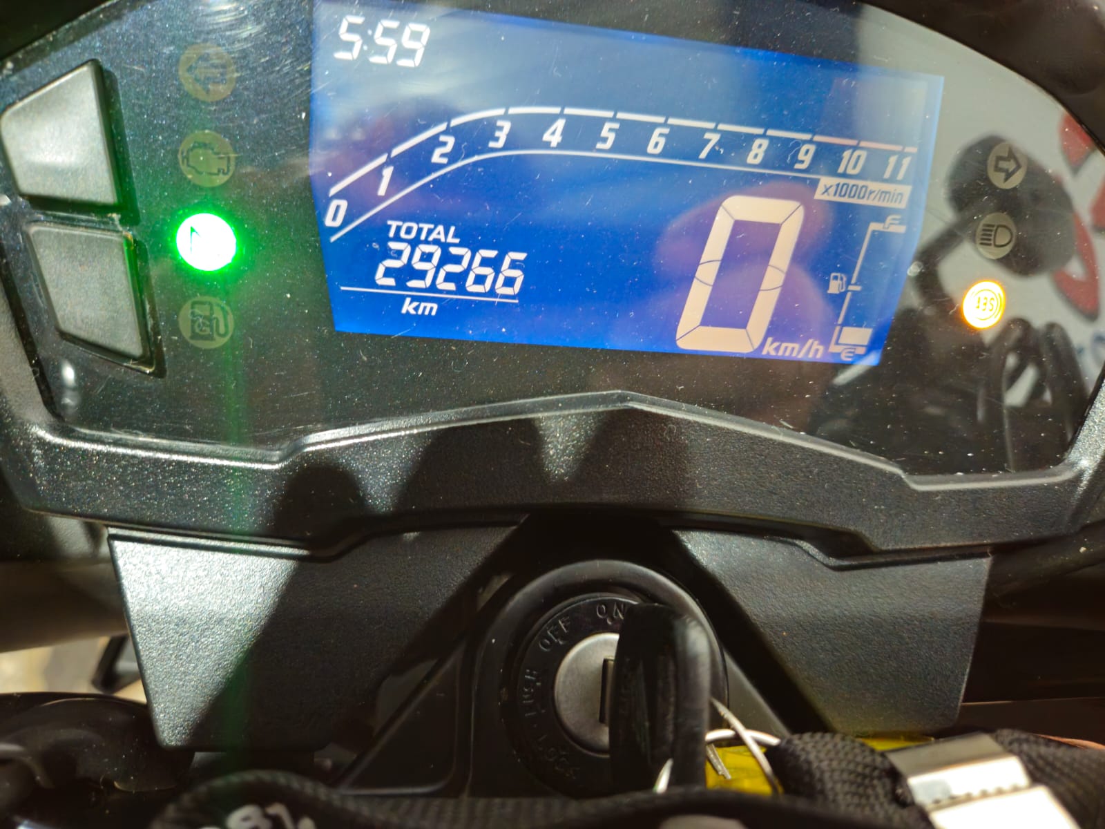 
								CB TWISTER ABS 2019 full									