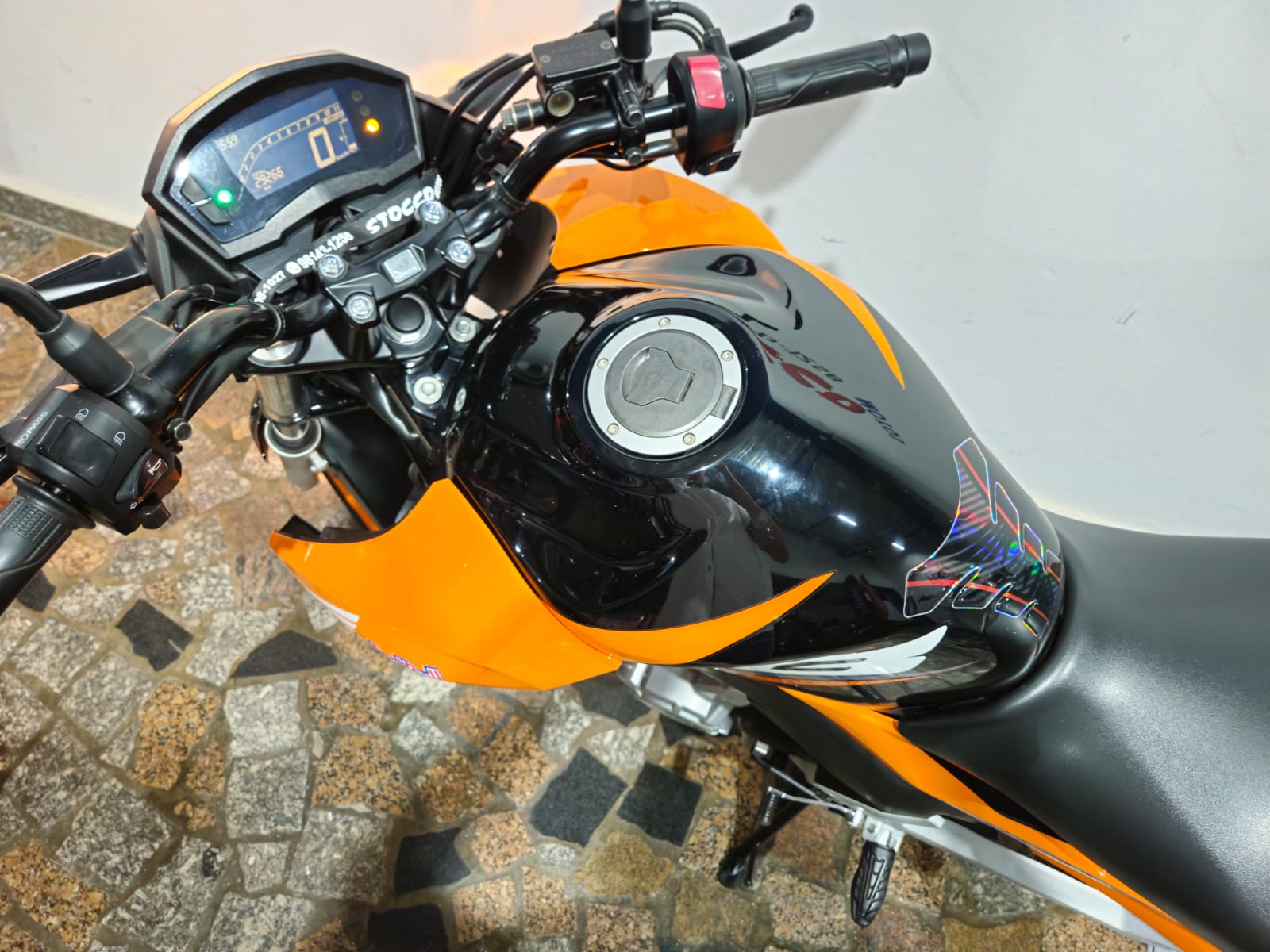 
								CB TWISTER ABS 2019 full									