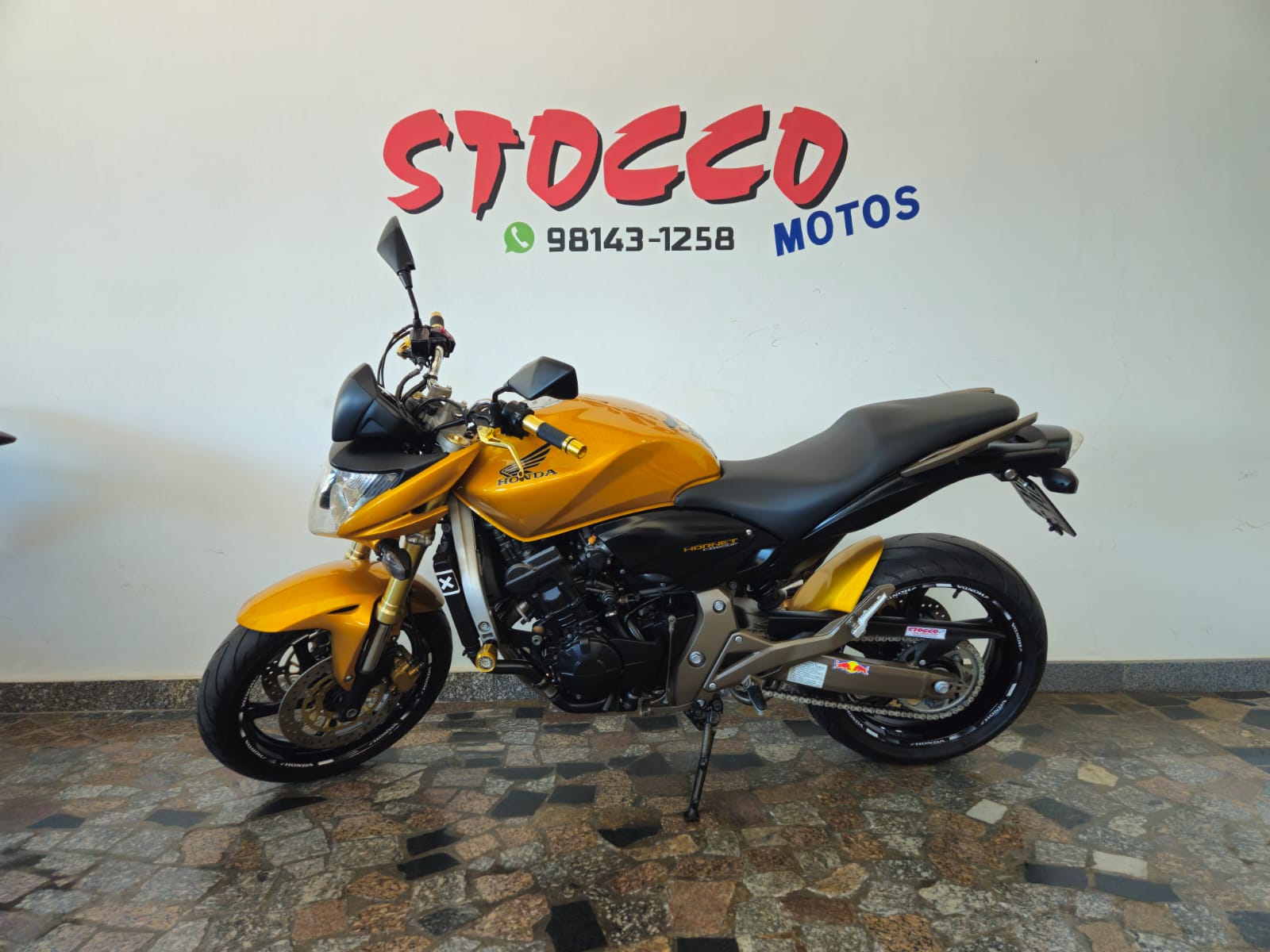 
								HORNET 600 2010 full									