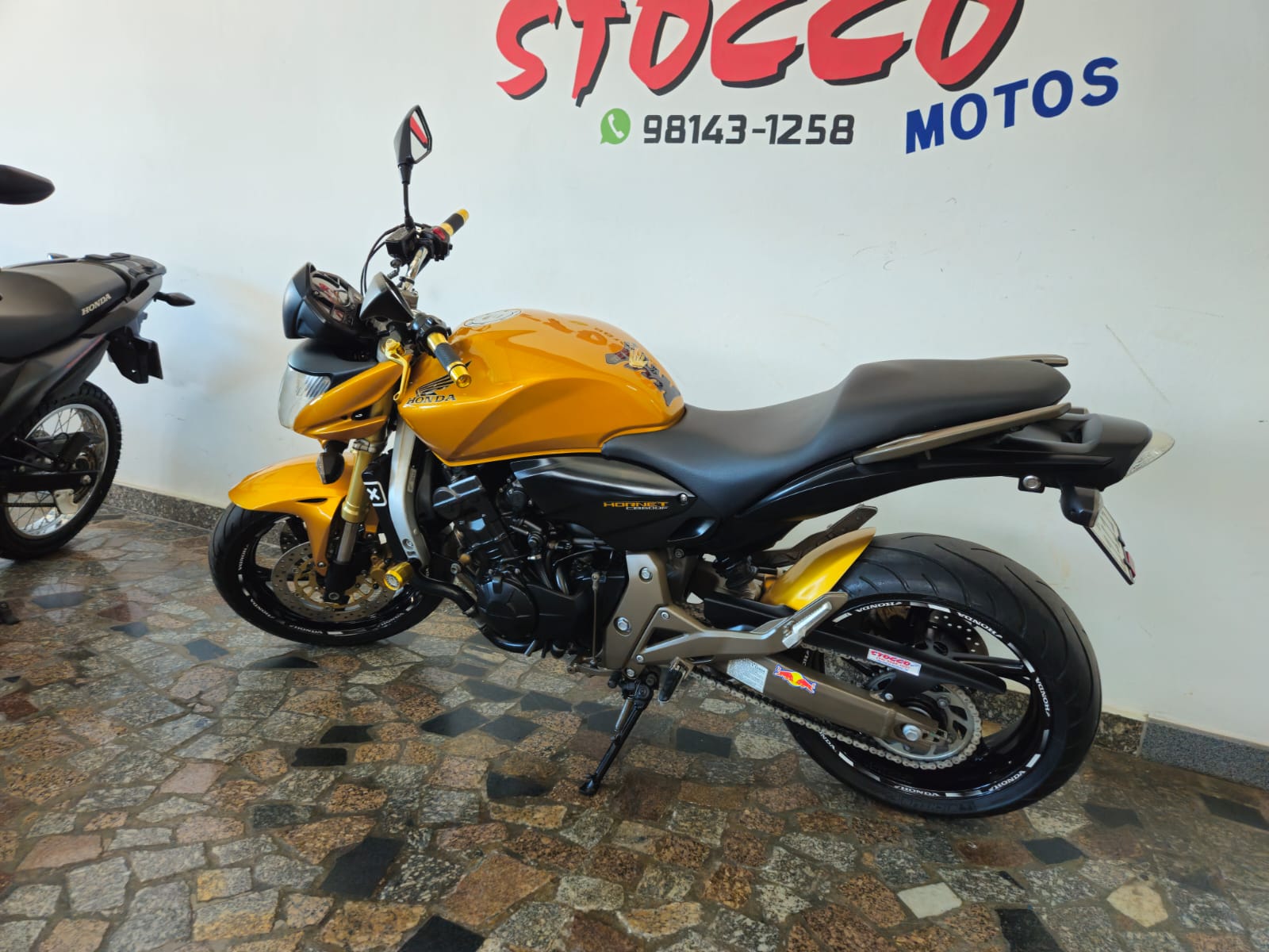 
								HORNET 600 2010 full									