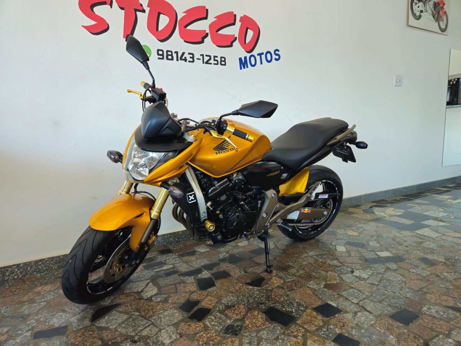 
								HORNET 600 2010 full									