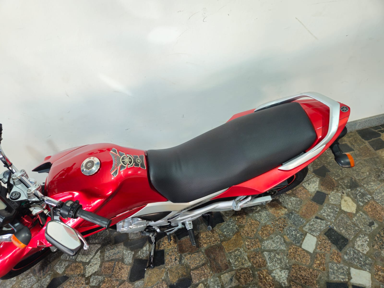 
								FAZER 250 2012 full									