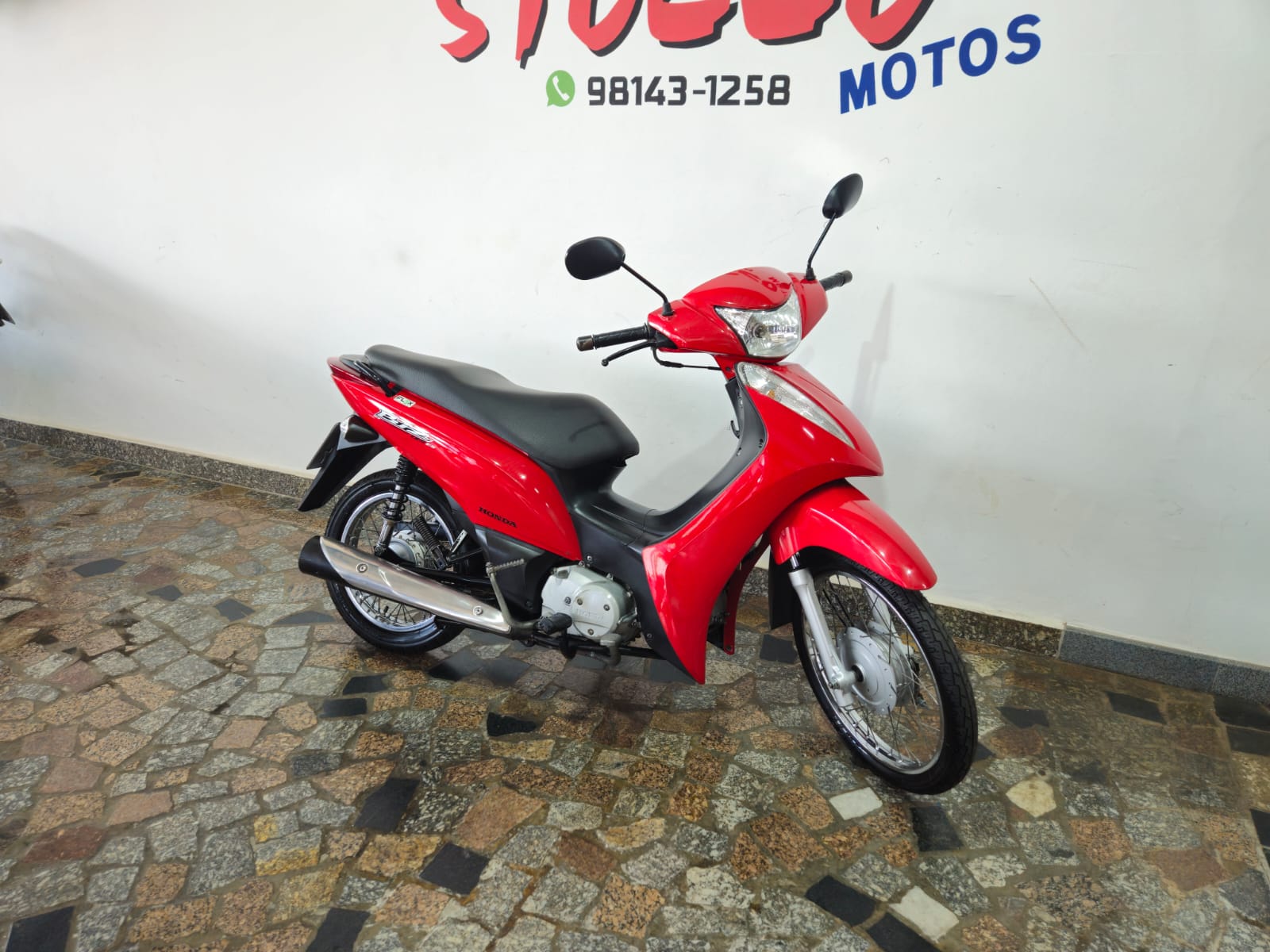 
								BIZ 125 ES 2011 full									