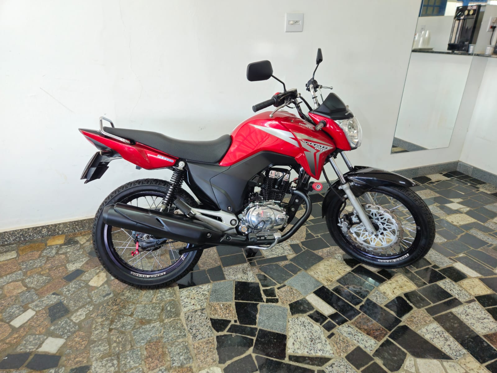 
								TITAN 150 ESD 2014 full									