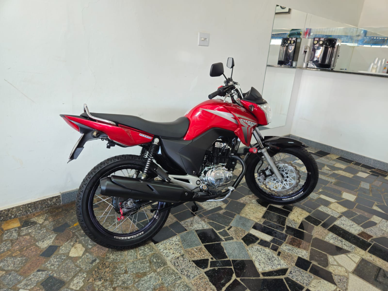 
								TITAN 150 ESD 2014 full									