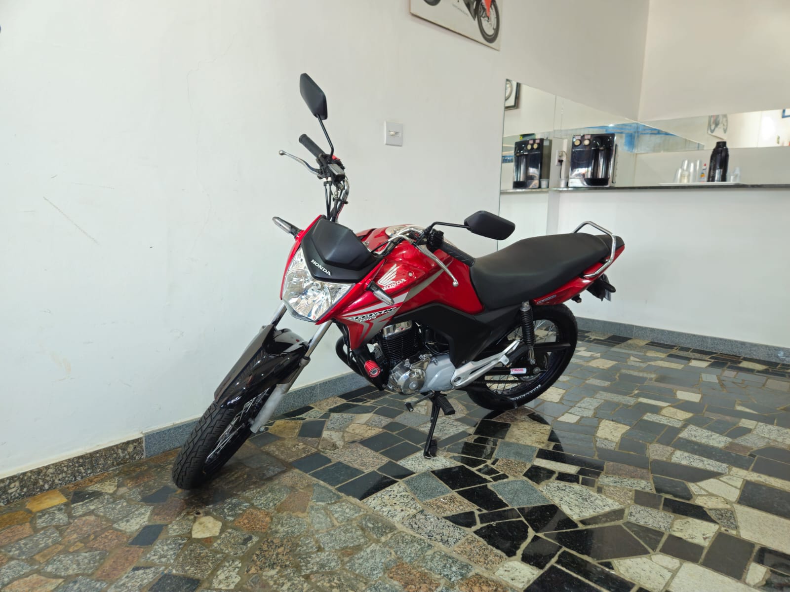 
								TITAN 150 ESD 2014 full									