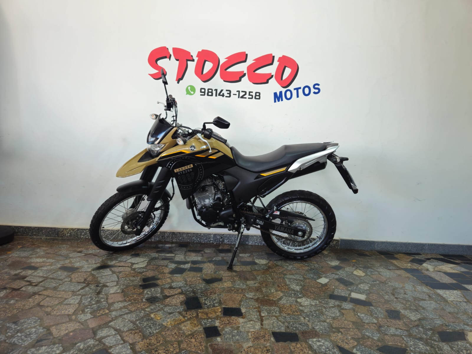 
								LANDER 250 2024 BEGE full									