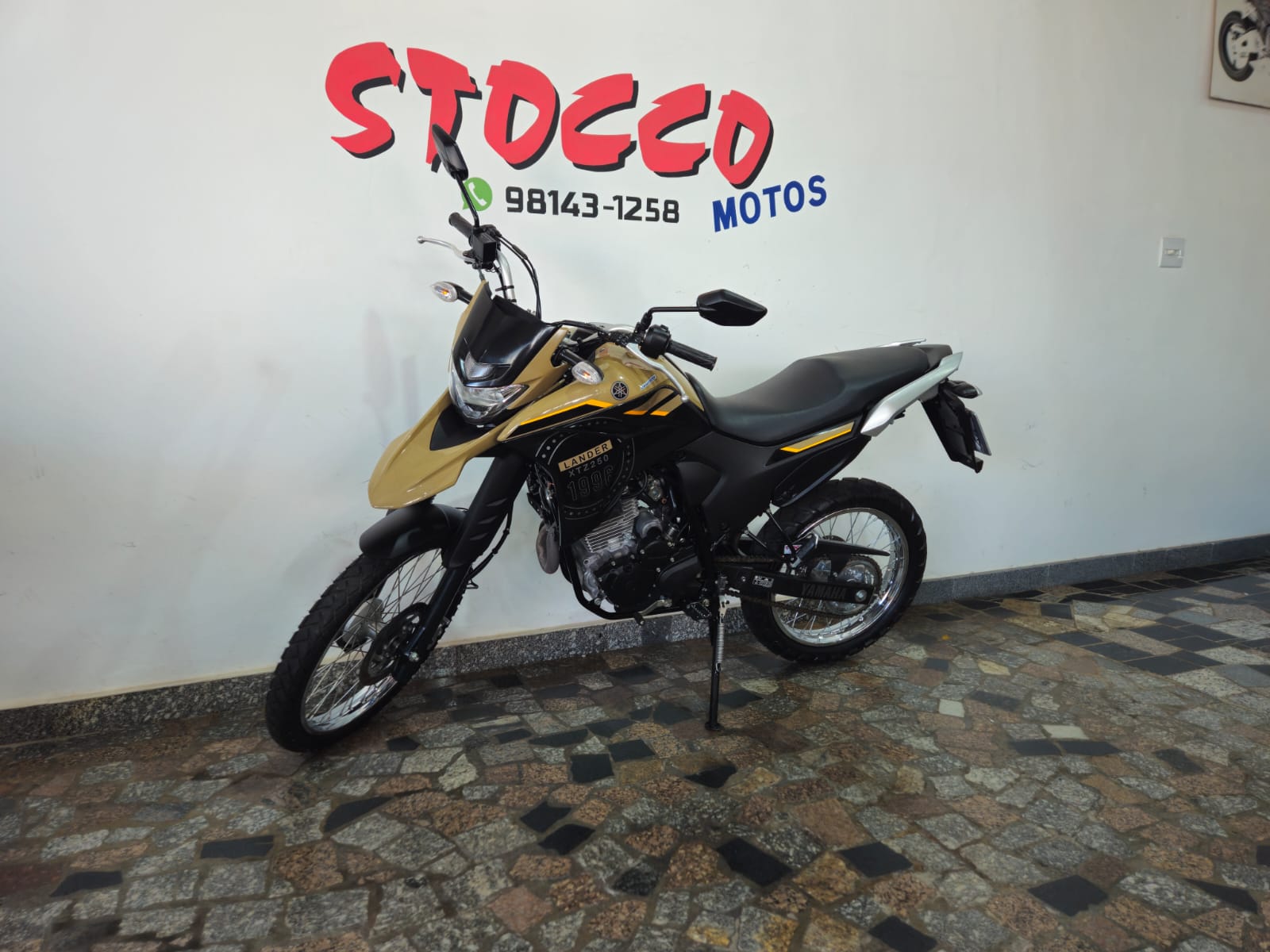 
								LANDER 250 2024 BEGE full									