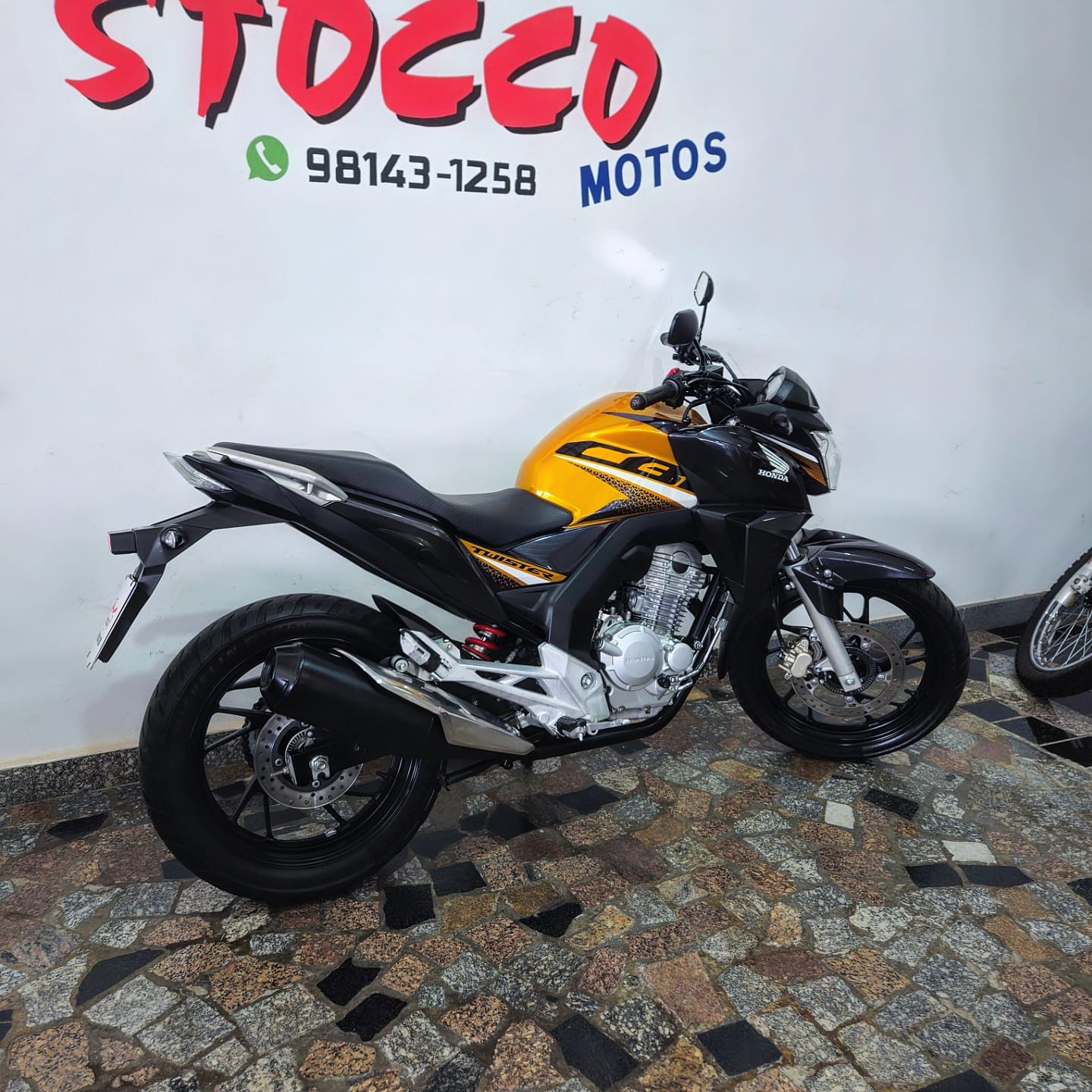 
								CB TWISTER 250 ABS 2020 full									