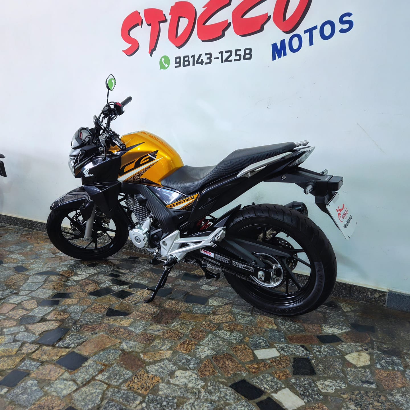 
								CB TWISTER 250 ABS 2020 full									