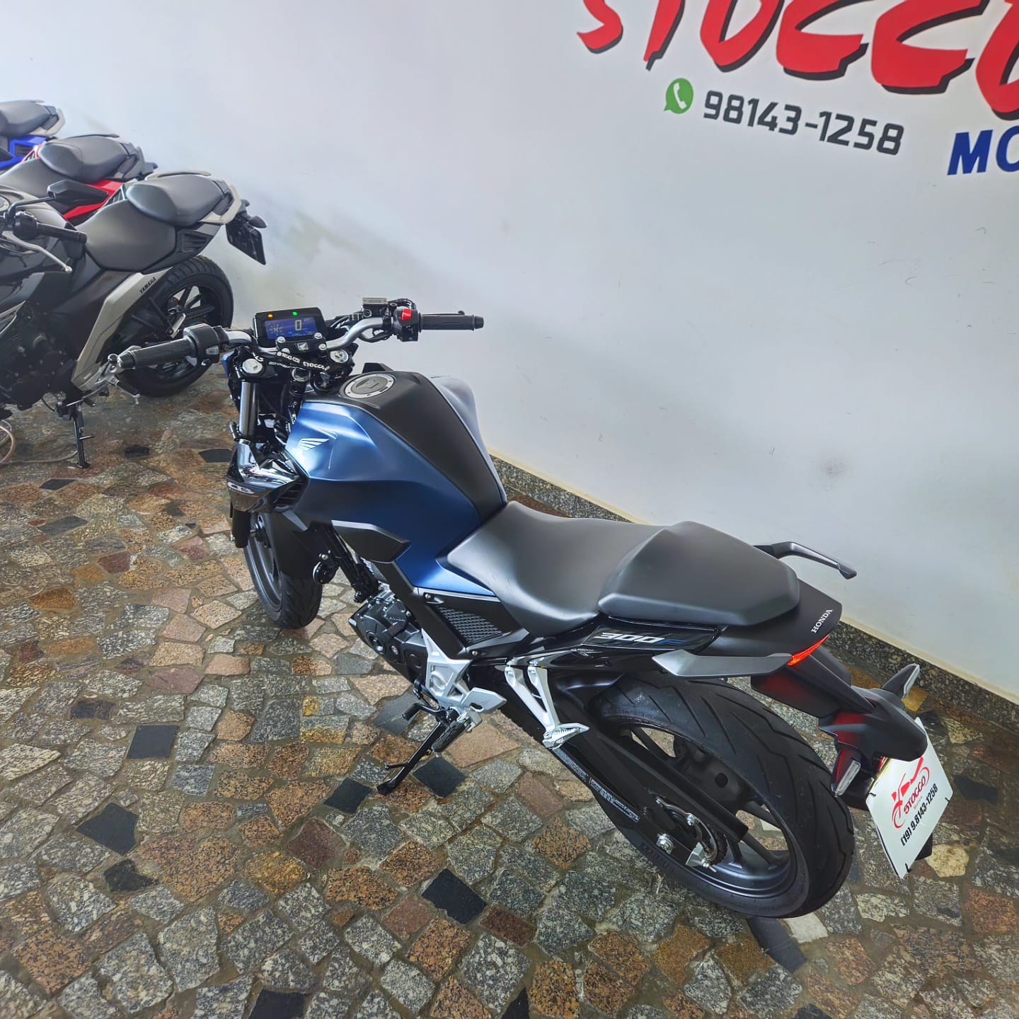 
								CB TWISTER 300 ABS 2025 AZUL full									