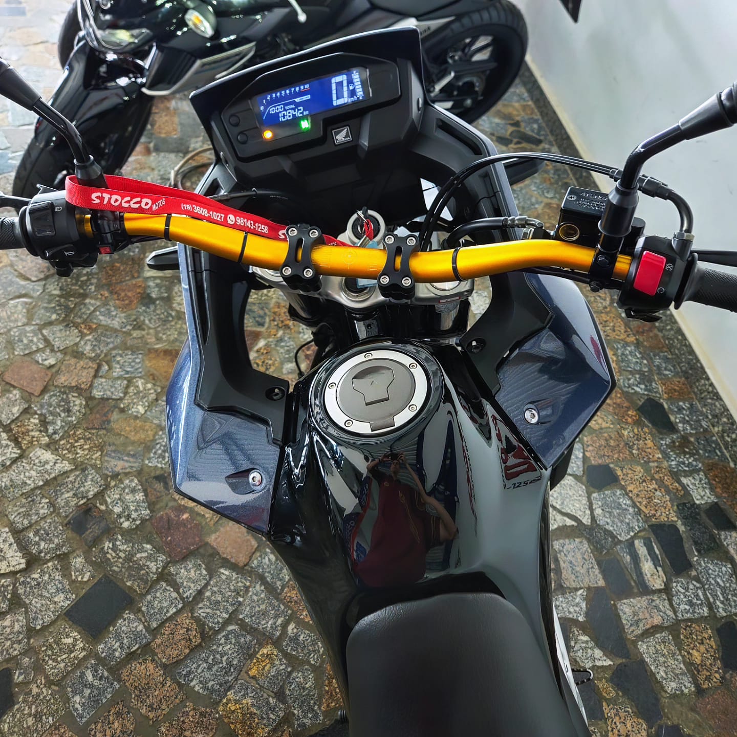 
								XRE 300 ABS 2023 full									