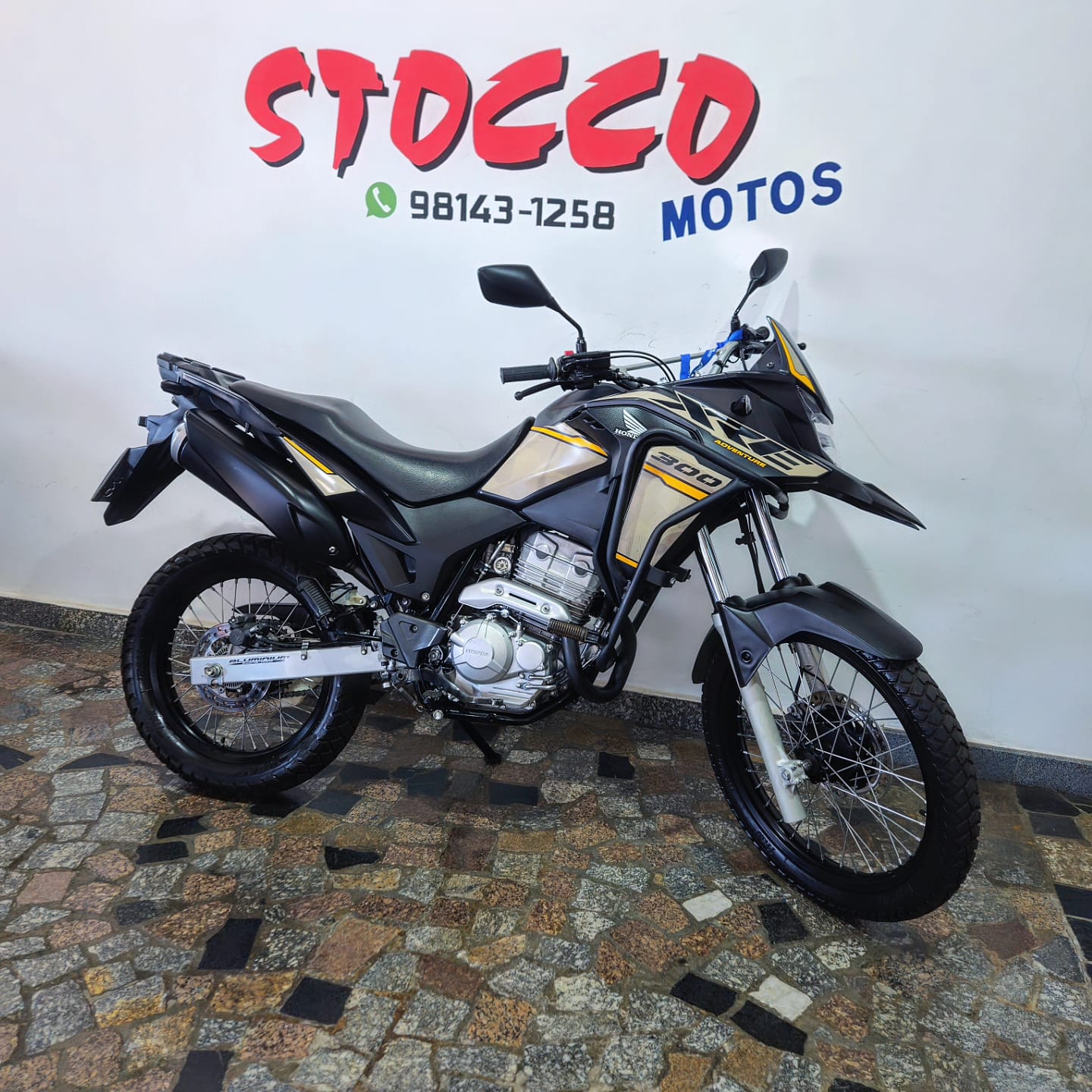 
								XRE 300 ADVENTURE 2023 full									