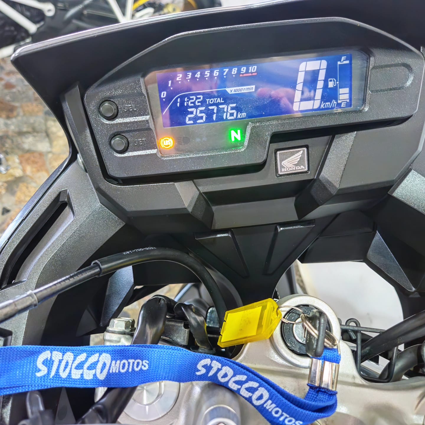 
								XRE 300 ADVENTURE 2023 full									