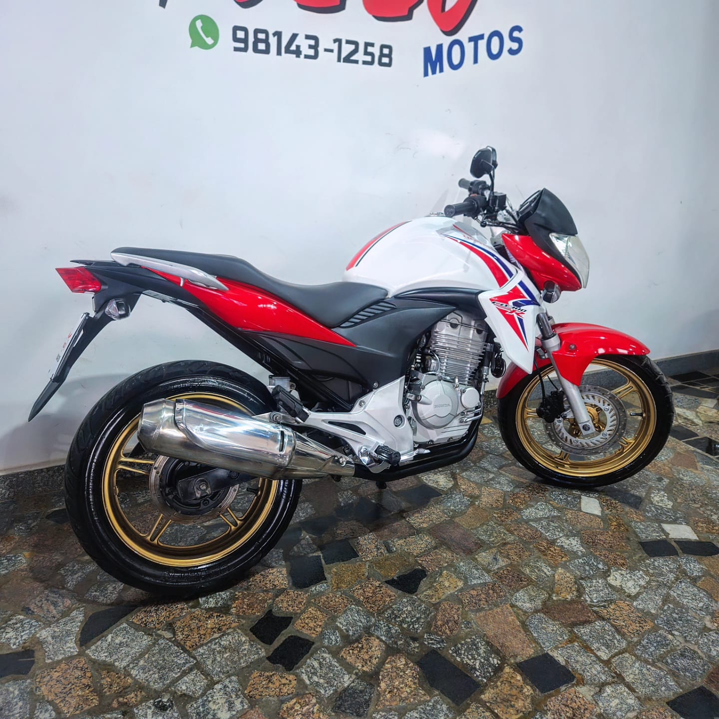 
								CB 300R 2015 full									