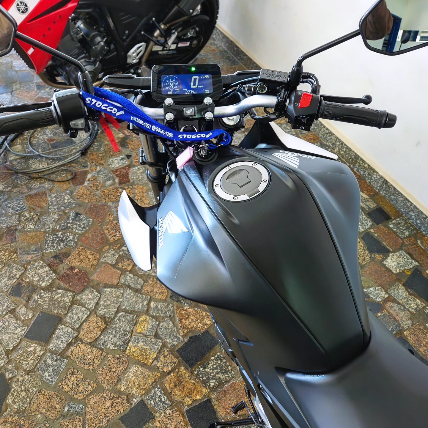 
								CB 300F TWISTER CBS 2026 full									