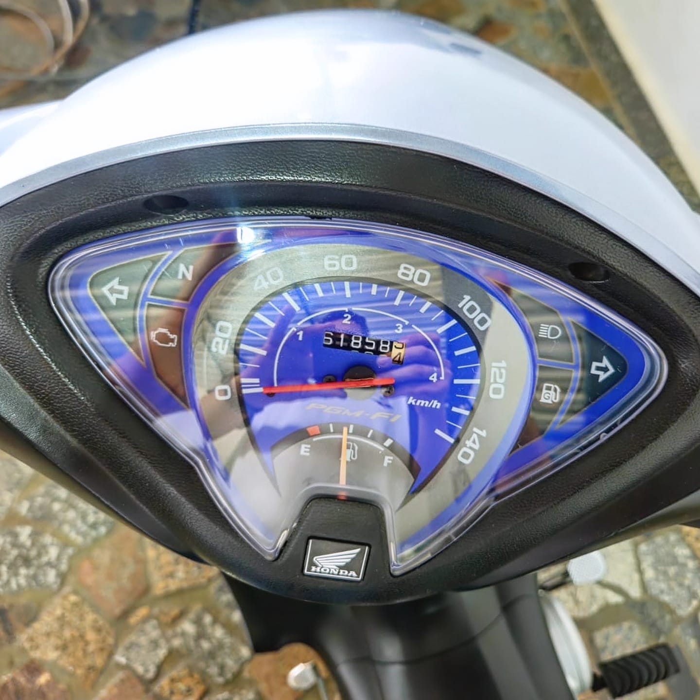 
								BIZ 125ES 2015 full									