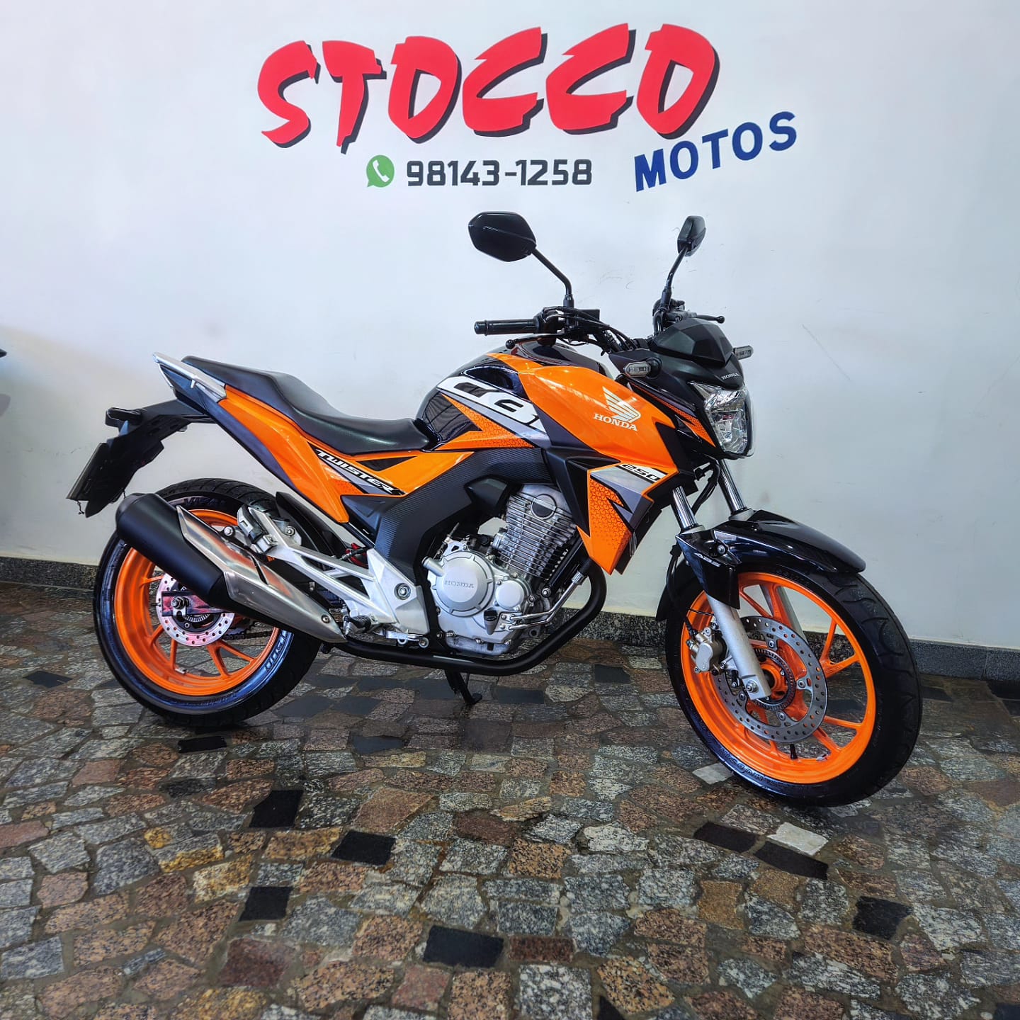 
								CB 250 TWISTER ABS 2019 full									