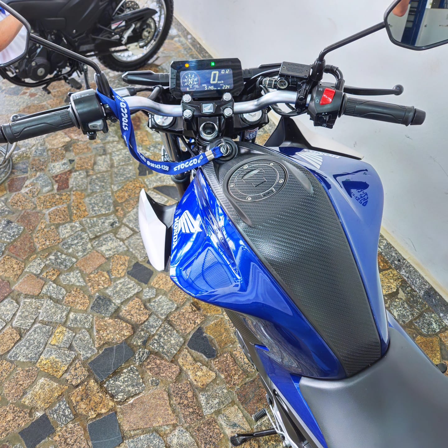 
								CB 300F TWISTER ABS 2026 full									
