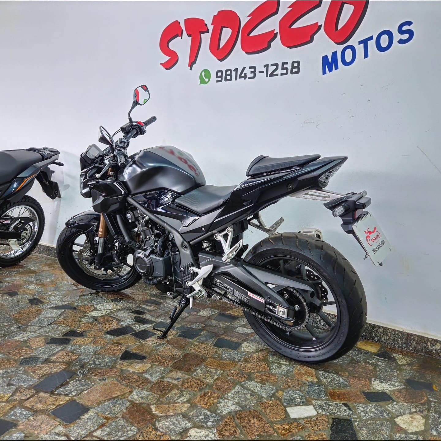 
								CB 500F 2023 full									