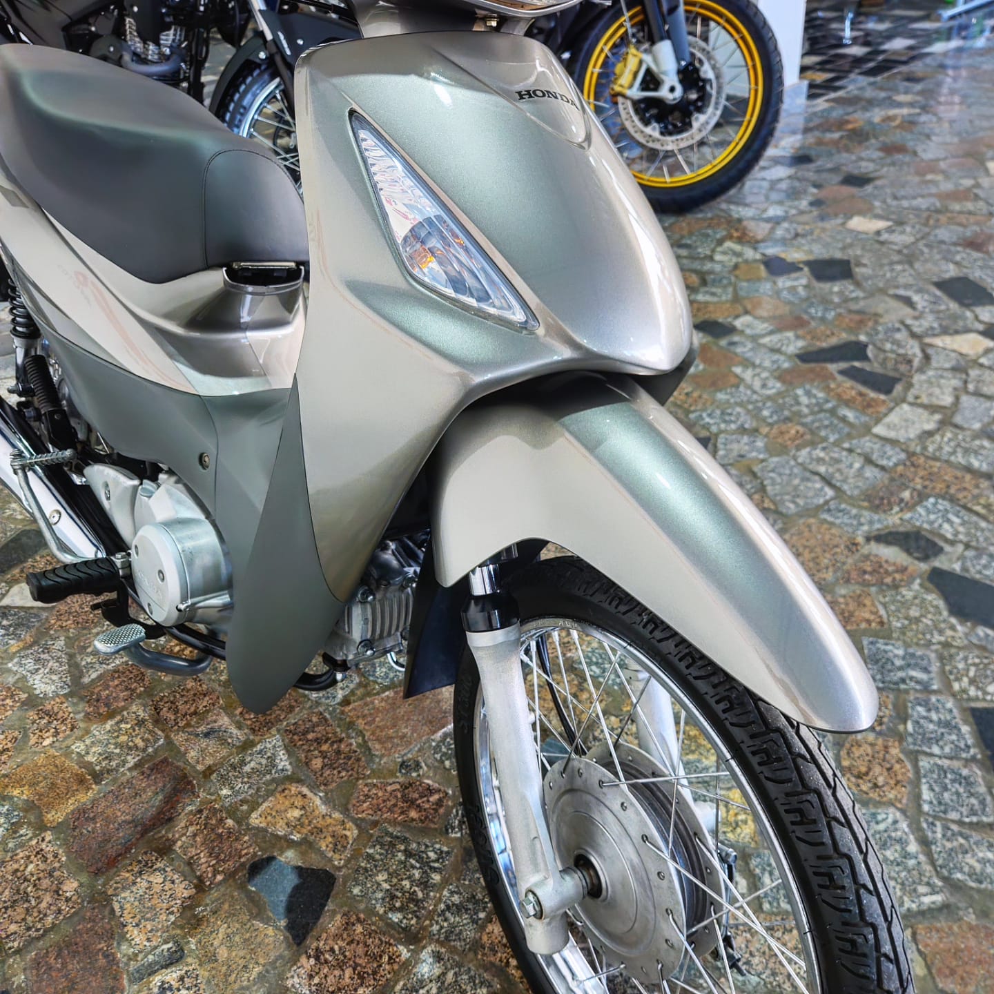 
								BIZ 125 ES 2008 full									